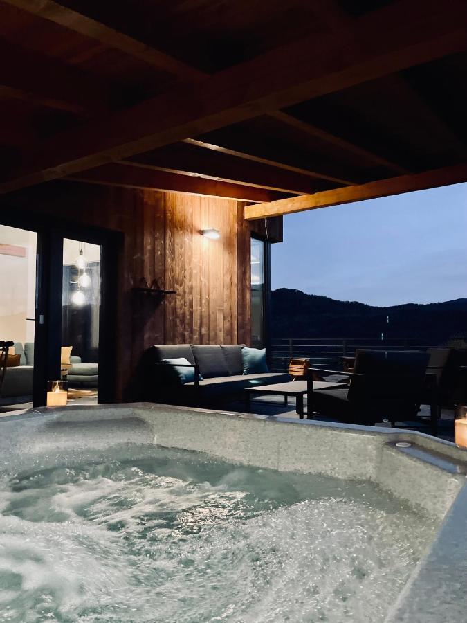 Mountain Lodge Rîşnov Buitenkant foto