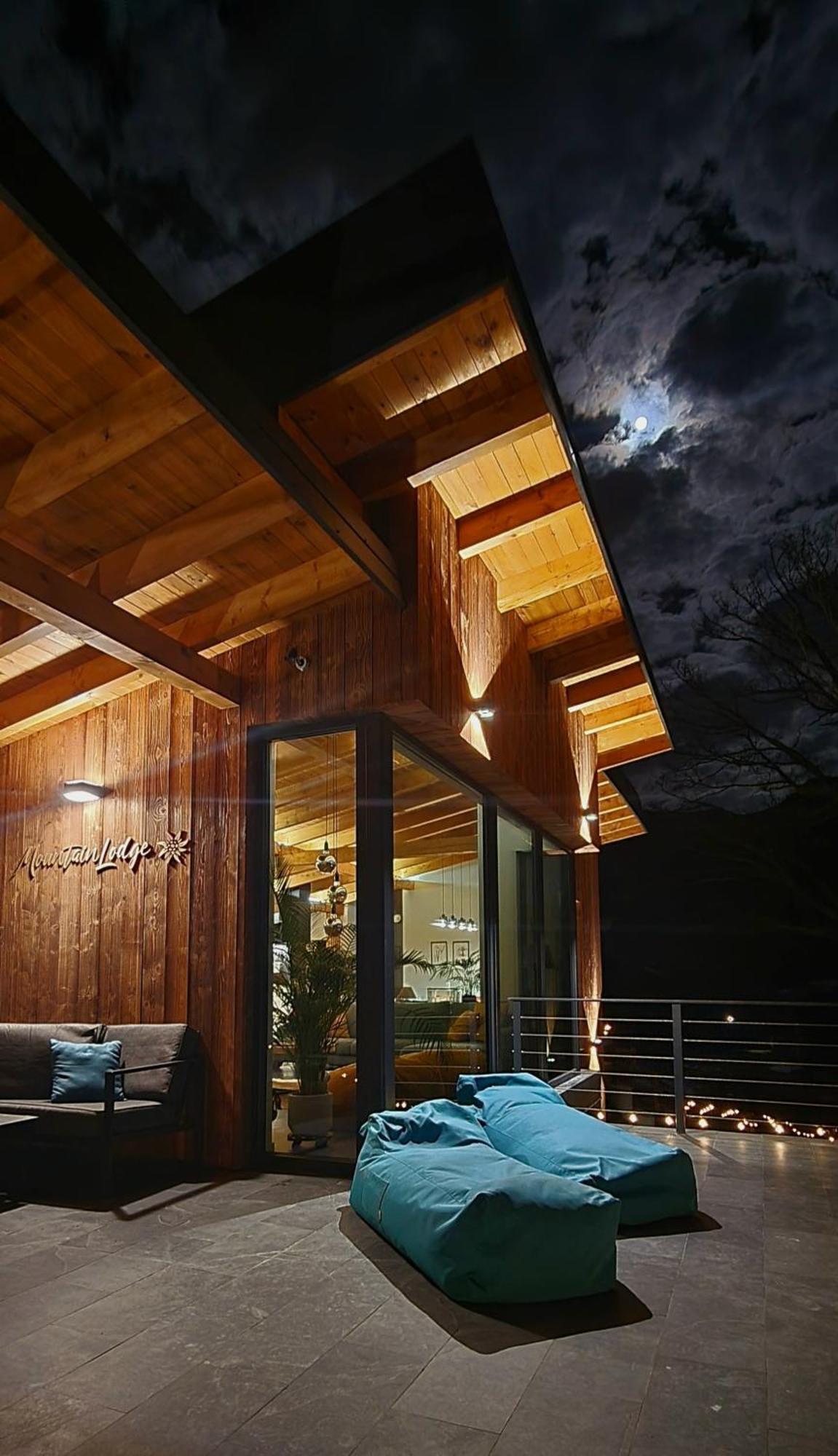 Mountain Lodge Rîşnov Buitenkant foto